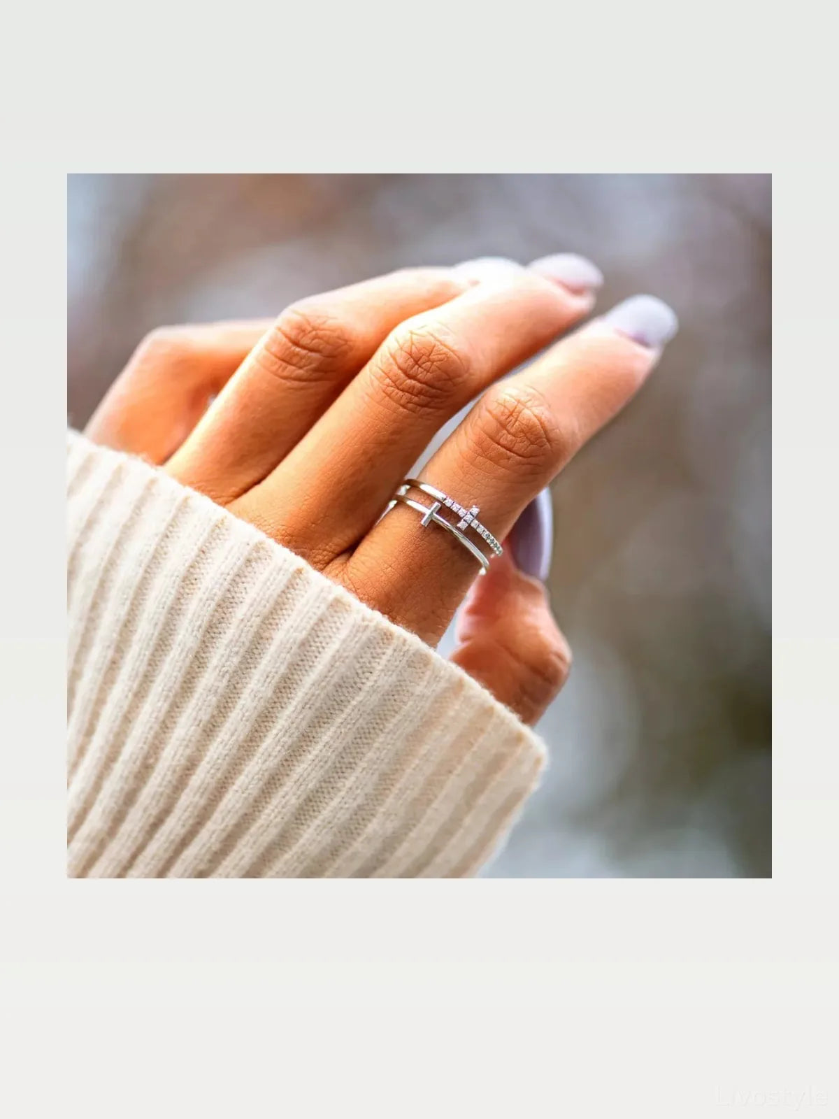 Double Band Cross Ring