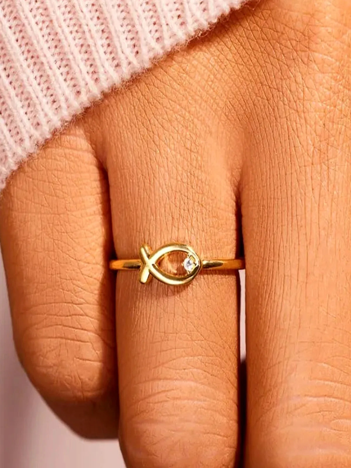 925 Sterling Silver Inlaid Zircon Fish Ring