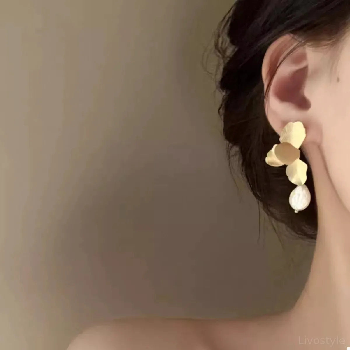 Geometric Circle Drop Earrings
