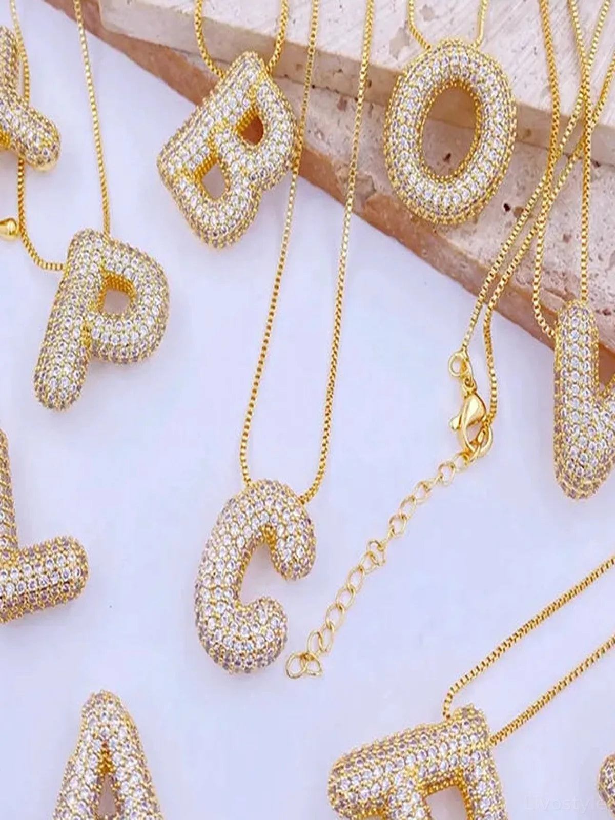 Inlaid Zircon Bubble Initial V Necklace