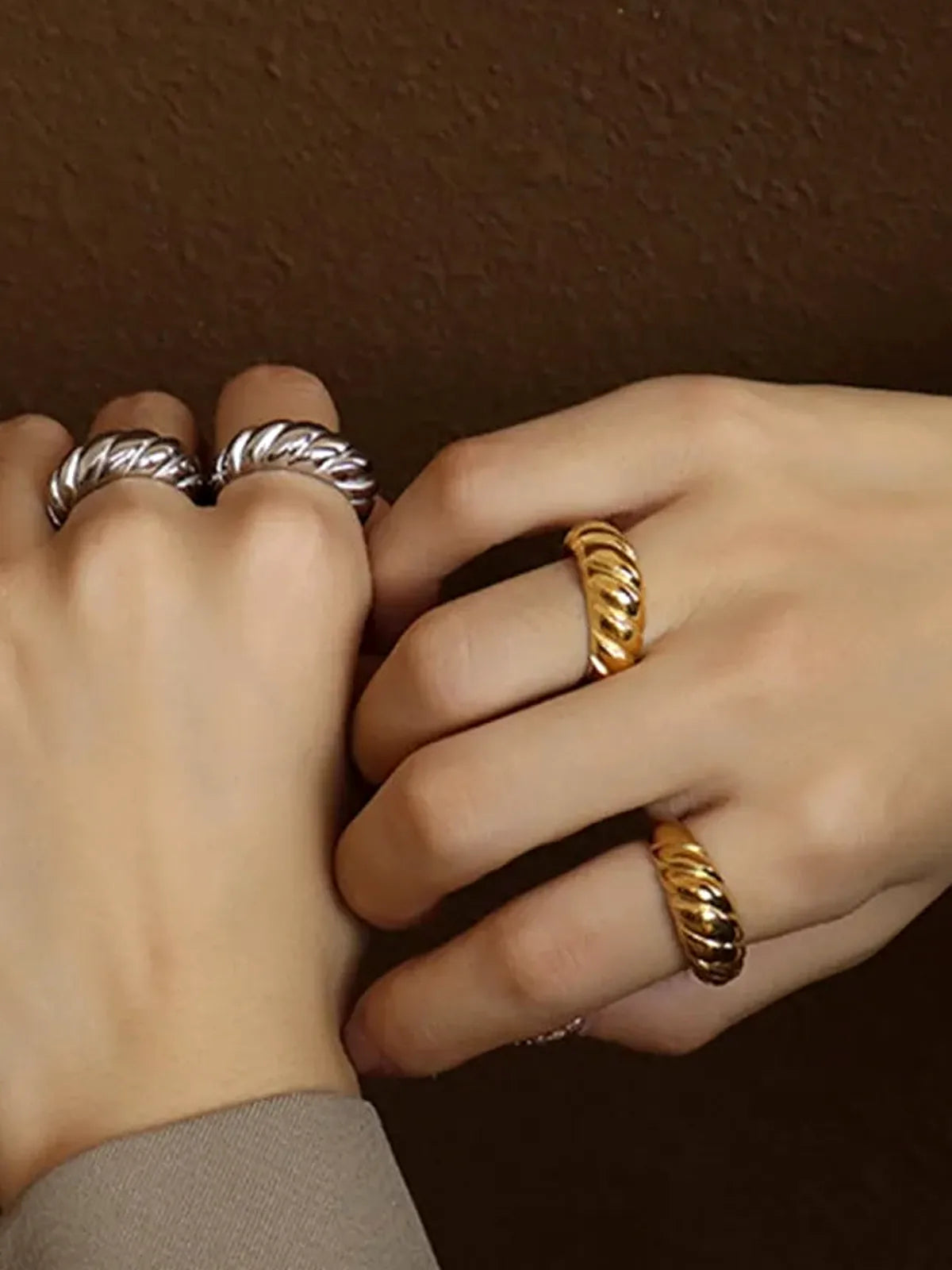 Ribbed Titanium Steel Ring